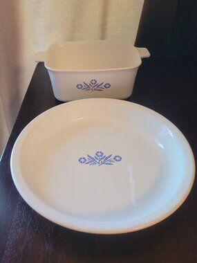 Ships $4.99 2 pcs. Corning Ware Blue Cornflower 9 in. pie pan & 1.5 Qt casserole